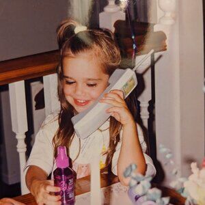 Meet your Posher, Hollie